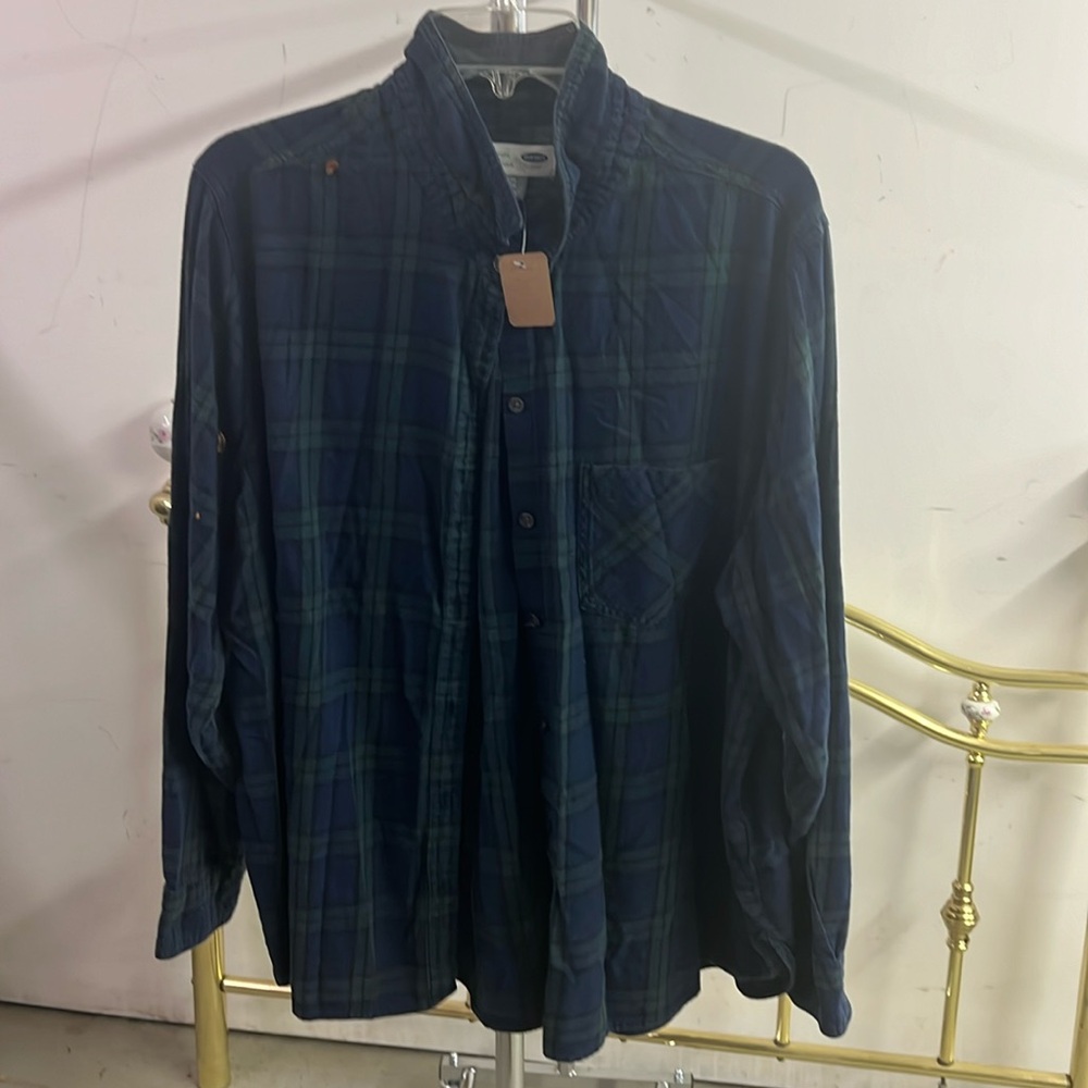 PLAID BUTTON DOWN